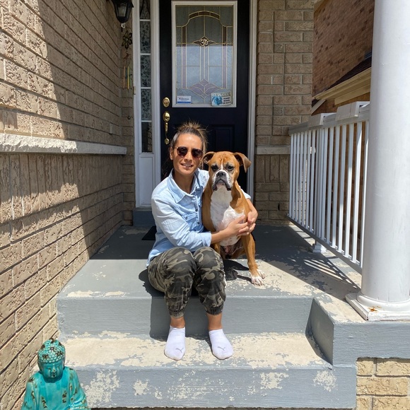 Meet your Posher, Aveni - Picture 1 of 1